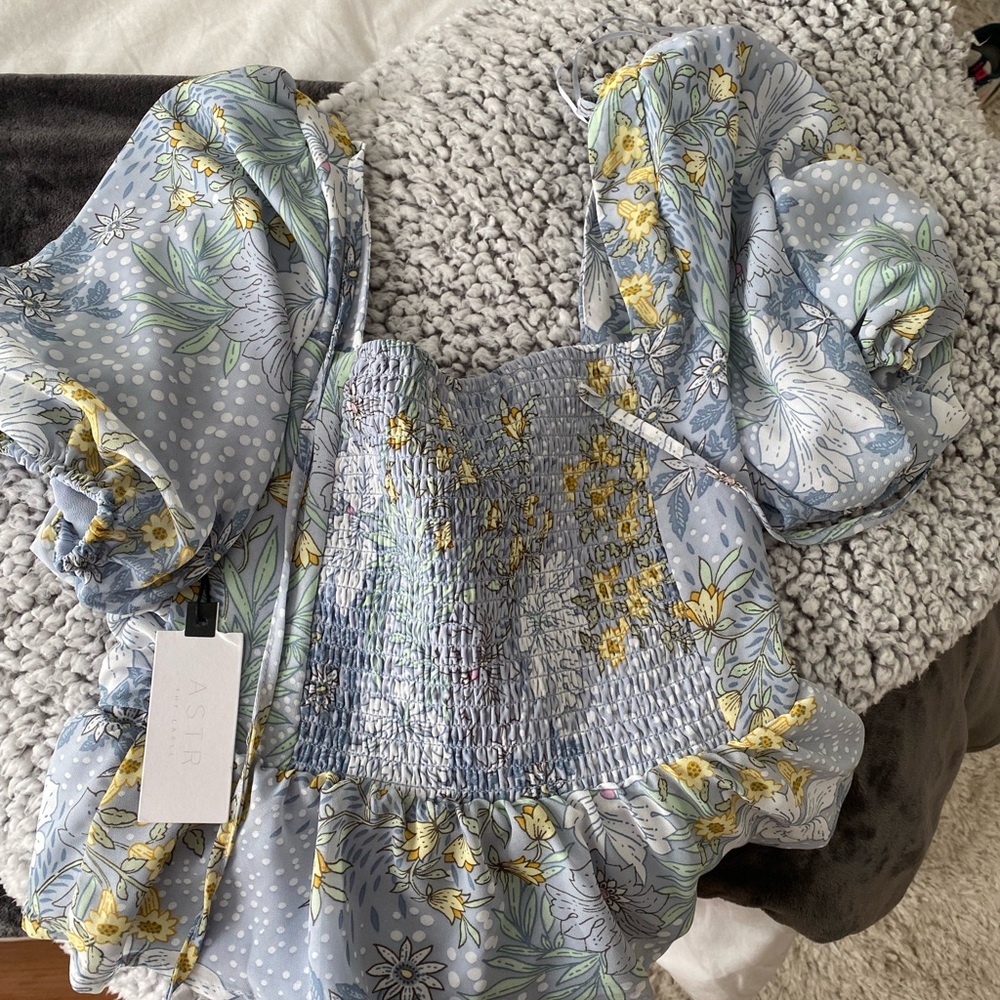 ASTR Clairemont Floral Bustier Puff Sleeve Peplum Top - BLUE MULTI FLORAL